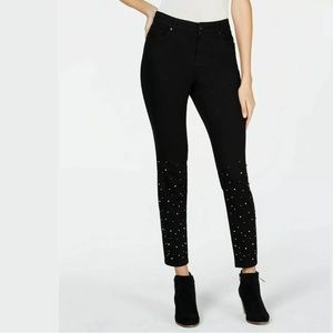 🌵NWT Style & Co Curvy Embellished Skinny Jeans